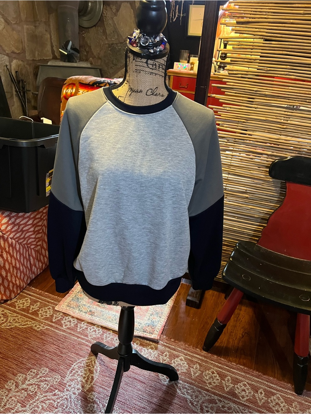 Men's Colorblock Crewneck Sweater - Gray & Navy